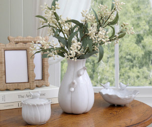 Helena Petal Vase with Two Birds